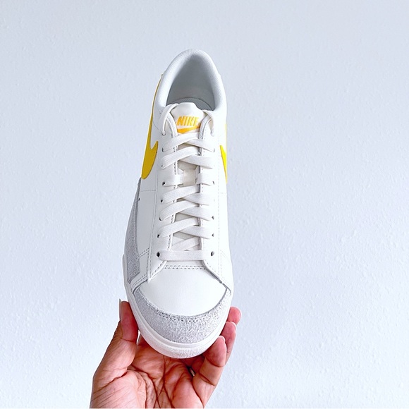 Women’s Nike Blazer Low Platform White Yellow - Picture 4 of 7